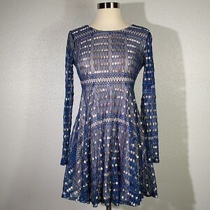 Andree by Unit Blue Gold Lace Mini Dress Sm